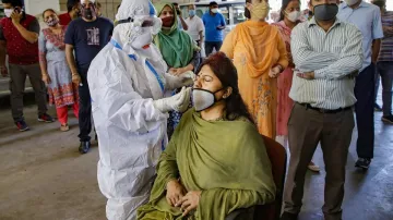 Jammu and Kashmir reports 517 new coronavirus cases, 5 fatalities- India TV Hindi