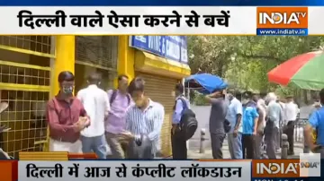 Delhi Liquor shops facing huge crowd after Kejriwal announces Lockdown Lockdown की घोषणा होते ही दिल- India TV Hindi