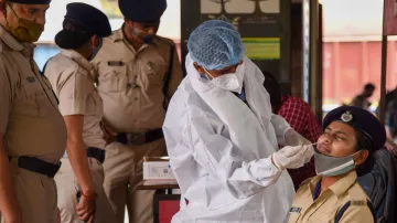 उत्तराखंड पुलिस पर कोरोना का अटैक, दूसरी लहर में 684 जवान हुए संक्रमित- India TV Hindi