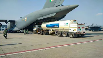 Oxyygen tankers bought from singpore reaches west bengal राजस्थान के लिए विदेश से मंगवाए गए 4 टैंकर - India TV Hindi