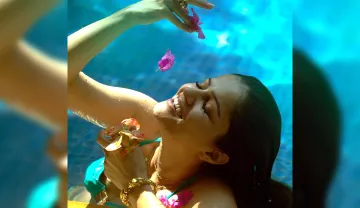 rubina dilaik bikini swimming pool pics- India TV Hindi