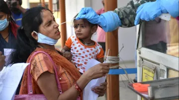 गुजरात में एक दिन में कोरोना के सर्वाधिक 11,403 नए मामले आए, 117 और मरीजों की मौत- India TV Hindi