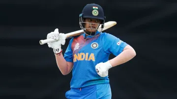 Shafali Verma gets place in ODI and Test team, BCCI announces women's team for England tour- India TV Hindi