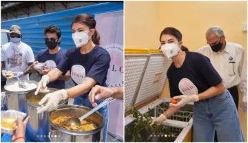 jacqueline fernandez serves meals to people- India TV Hindi
