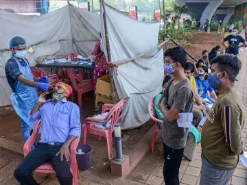 In a first in 30 days, Maharashtra’s daily Coronavirus cases fall below 50,000- India TV Hindi