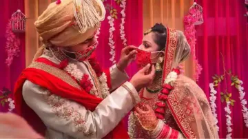 पश्चिम बंगाल: शादी में 50 से ज्यादा लोगों के शामिल होने पर रोक, पहले 200 को थी अनुमति- India TV Hindi