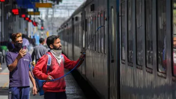 Lucknow Train Cancelled, Bikaner Train Cancelled, Sealdah Train Cancelled- India TV Hindi