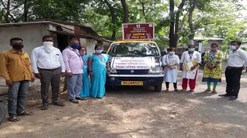 Attack on Covid Vaccination team in tribal areas of Palghar Mumbai मुंबई से सटे पालघर जिले के आदिवास- India TV Hindi