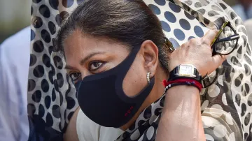महिलाओं के लिए ‘डोर-टू-डोर’ टीकाकरण की व्यवस्था करे राजस्थान सरकार: वसुंधरा राजे- India TV Hindi