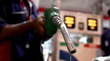 Modi Govt issues draft notification on ethanol blending in petrol- India TV Paisa