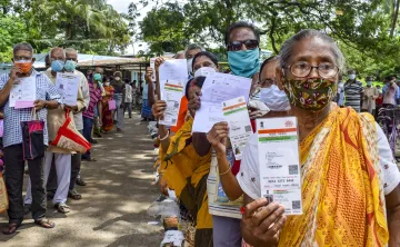 Aadhar Card - India TV Paisa