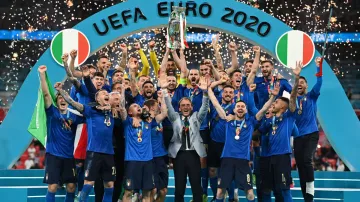 Italy breaks England's dream by winning Euro 2020, wins penalty shootout- India TV Hindi