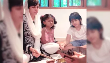 Mandira Bedi Performs Pooja and Hawan with kids for late husband raj kaushal- India TV Hindi