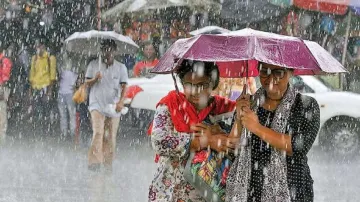 Weather Forecast: IMD ने कहा- जुलाई में अब तक 26% कम बारिश हुई - India TV Hindi