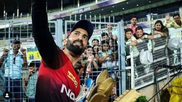 <p>Dinesh Karthik lauds KKR owner Shah Rukh Khan</p>- India TV Hindi