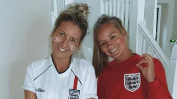 <p>Check Out Danni Wyatt’s Snap in England Football...- India TV Hindi