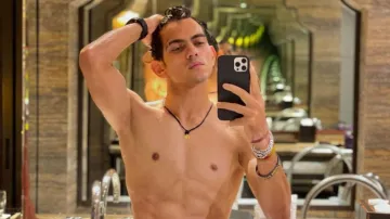 <p>Kamlesh Nagarkoti flaunts perfect physique in a latest...- India TV Hindi