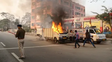 West Bengal post-poll violence: NHRC committee submits report to Calcutta High Court- India TV Hindi