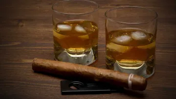Indore Whiskey Death, Indore Death Whiskey, Indore Fake Whiskey- India TV Hindi
