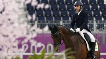 Equestrian Fawad Mirza finishes 23rd in individual event Tokyo Olympics 2020: - India TV Hindi
