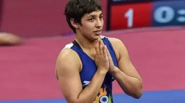 <p>Tokyo Olympics 2020: anshu malik advances to Repechage,...- India TV Hindi