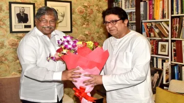Chandrakant Patil meets Raj Thackeray, triggers talks of BJP-MNS alliance ahead of BMC polls- India TV Hindi