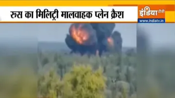 रूस का मिलिट्री मालवाहक विमान क्रैश, क्रैश के बाद धुएं का गुबार देखने को मिला- India TV Hindi