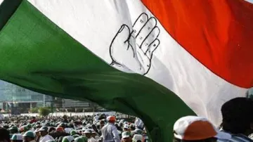 यूपी विधानसभा चुनाव: कांग्रेस ने संभावित उम्मीदवारों से सहयोग राशि के रूप में मांगे 11 हजार रुपये- India TV Hindi
