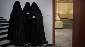 Girl Students Burqa, Girl Students Burqa Bihar, Girl Students Burqa Bhagalpur- India TV Hindi