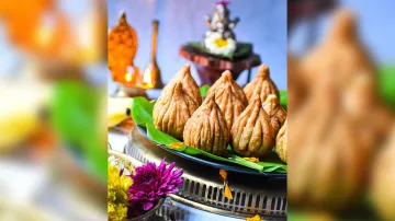 Ganesh Chaturthi 2021: भगवान गणेश को लगाएं स्वादिष्ट सूजी के मोदक का भोग, ये रही रेसिपी- India TV Hindi