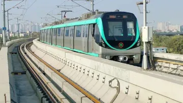 नोएडा मेट्रो कॉरपोरेशन की बैठक में बड़ा फैसला, एक्वा लाइन के यात्रियों को मिलेगी ये खास सुविधा- India TV Hindi