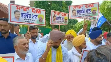AAP divided over party CM face for Punjab Elections Bhagwant mann protest पंजाब: कांग्रेस के बाद अब - India TV Hindi