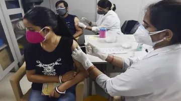 Every Indian would be proud of today’s record vaccination numbers: Modi- India TV Hindi