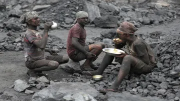 <p>Coal Crisis: खत्म हो रहा...- India TV Paisa