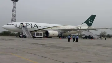 पाकिस्तान एयरलाइन ने काबुल आने-जाने वाली उड़ाने की रद्द: पाक मीडिया- India TV Hindi