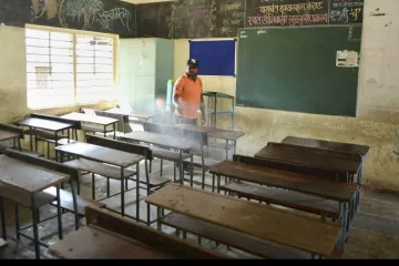 Maharashtra: Guidelines issued for reopening of schools in rural, urban areas- India TV Hindi