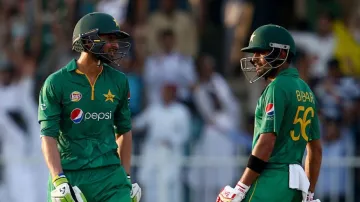 <p>Babar Azam interviews Shoaib Malik after striking...- India TV Hindi