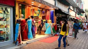 <p>दिल्ली के बाजारों...- India TV Hindi