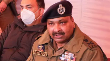 DGP Dilbag Singh, DGP Dilbag Singh Bandipora, DGP Dilbag Singh Terrorists- India TV Hindi