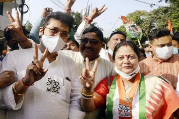 Mamata’s sister-in-law enters politics with Kolkata civic polls, opposition cries ‘dynasty’- India TV Hindi