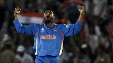 <p>cricket fraternity hails harbhajan singh's contribution...- India TV Hindi