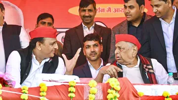 Akhilesh Yadav and Mulayam Singh- India TV Hindi