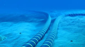 <p>Jio Under Sea Cabel</p>- India TV Paisa
