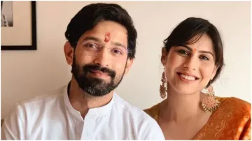  Vikrant Massey marries girlfriend Sheetal Thakur- India TV Hindi