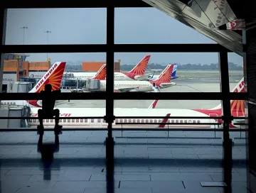 <p>Airport</p>- India TV Paisa