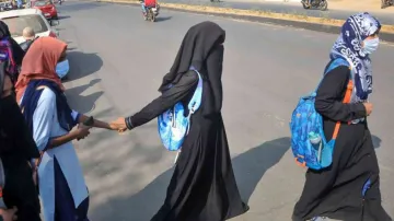 <p>Students wearing hijab</p>- India TV Hindi