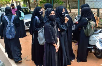 Karnataka Hijab Case- India TV Hindi