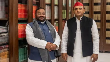 Swami Prasad Maurya with Akhilesh Yadav- India TV Hindi