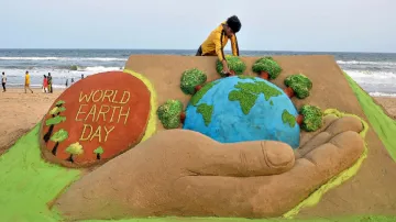 World Earth Day - India TV Hindi