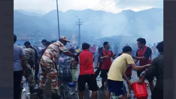 अरुणाचल प्रदेश में लगी भीषण आग में 50 से अधिक घर और दुकानें जलीं - India TV Hindi